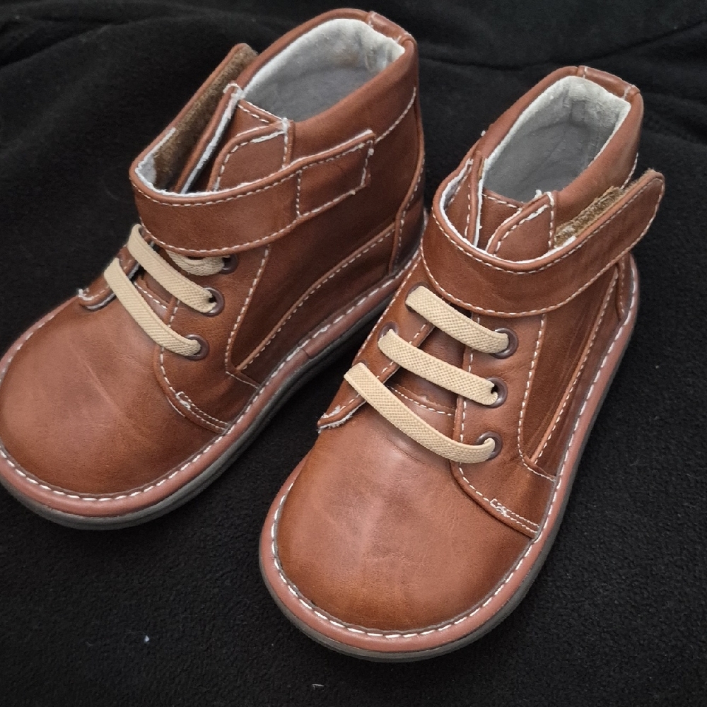 Classic Tan Kids Boots with Straps